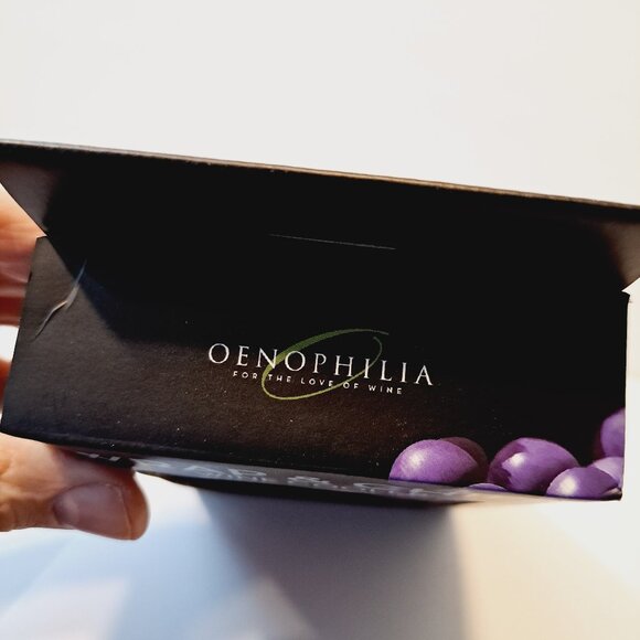 Oenophilia Wine Cooler Wrap and Chill Grape Design - Picture 2 of 5